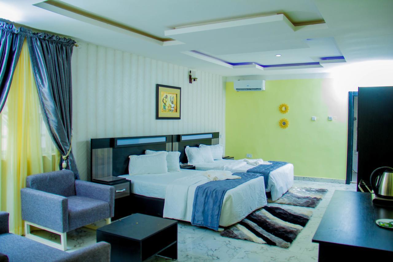 Gpinnacle Suites Ilorin Exteriör bild