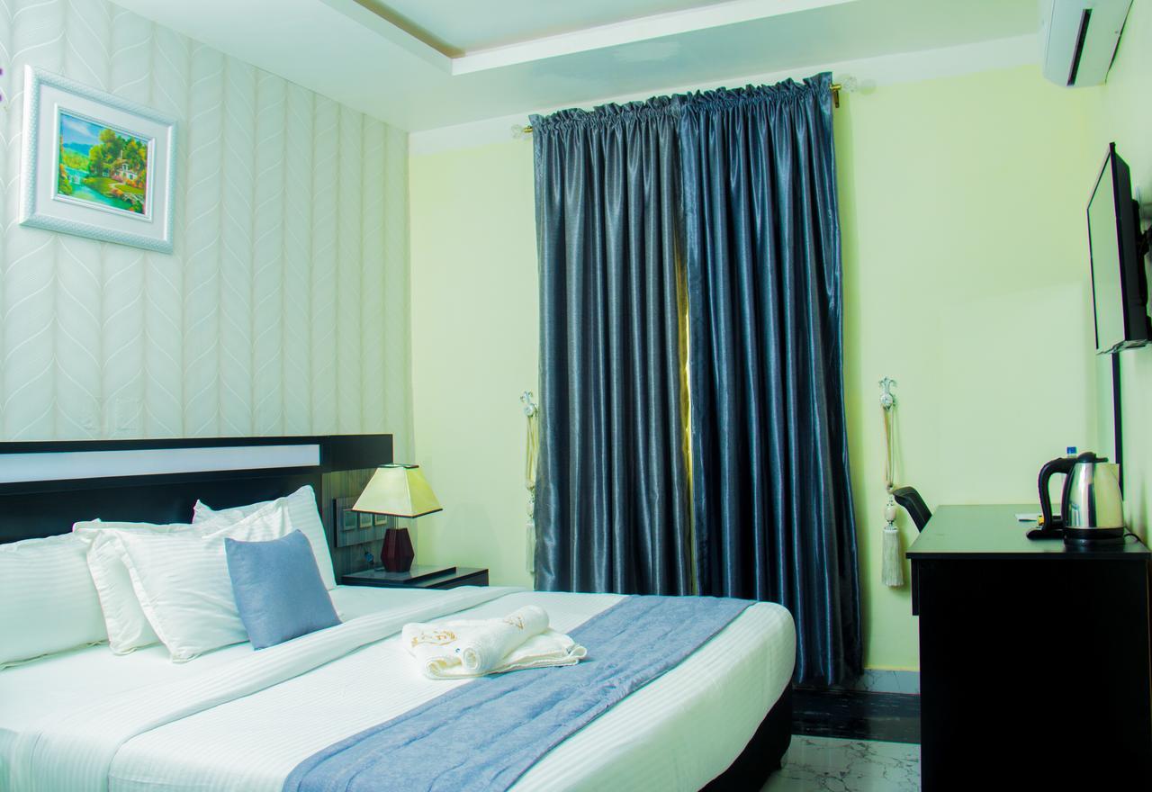 Gpinnacle Suites Ilorin Exteriör bild