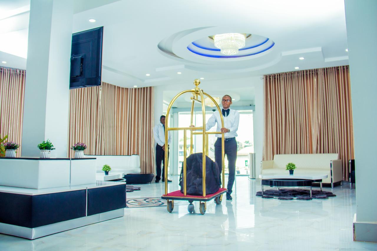 Gpinnacle Suites Ilorin Exteriör bild