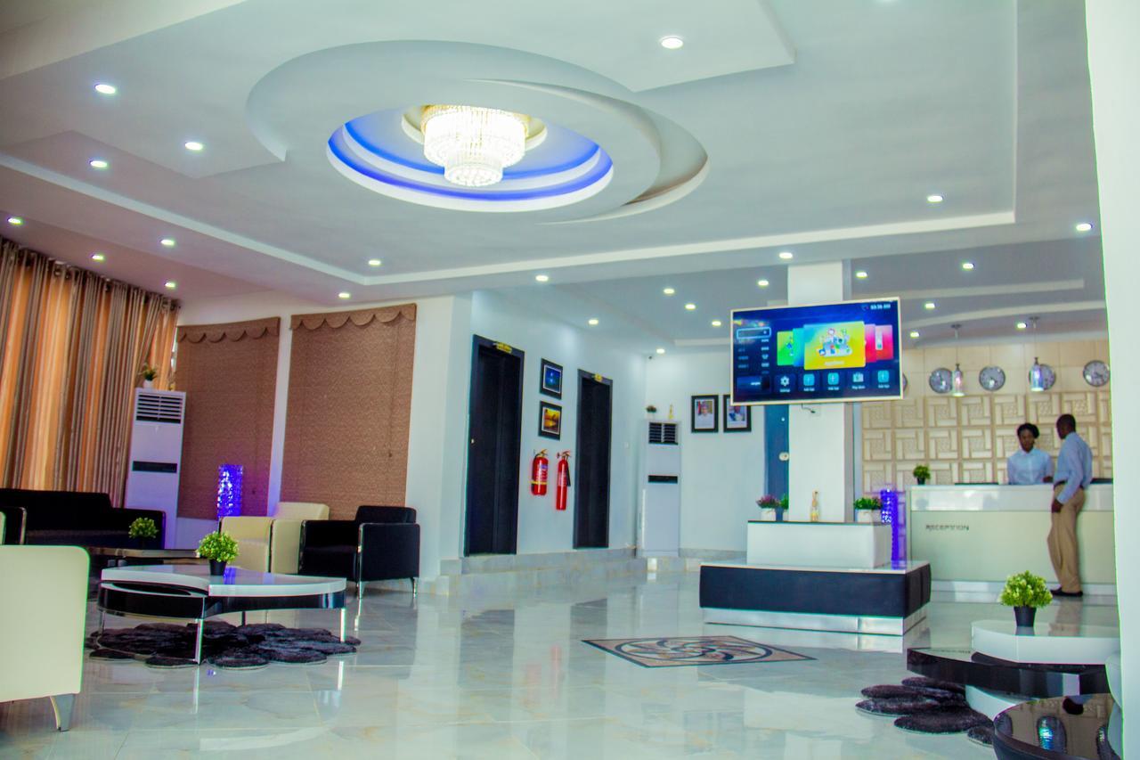 Gpinnacle Suites Ilorin Exteriör bild